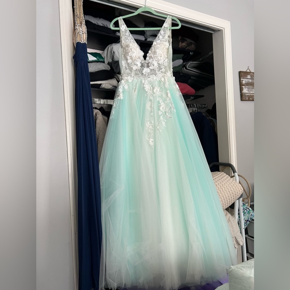 JOVANI PROM 06808 - Picture 5 of 5